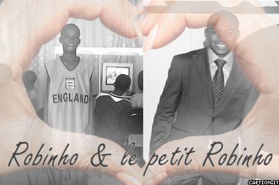Robinho et le petit ???????